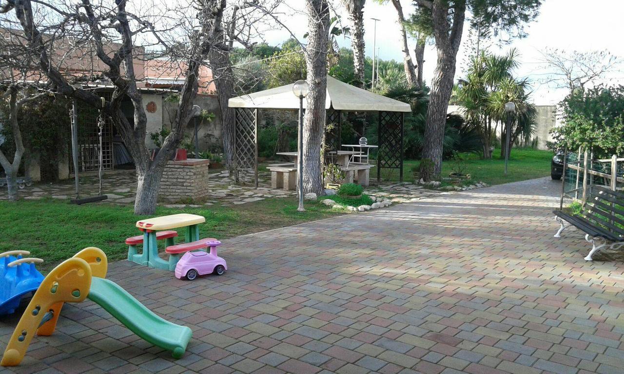 Casina Delle Arti Bed & Breakfast San Cataldo  Dış mekan fotoğraf