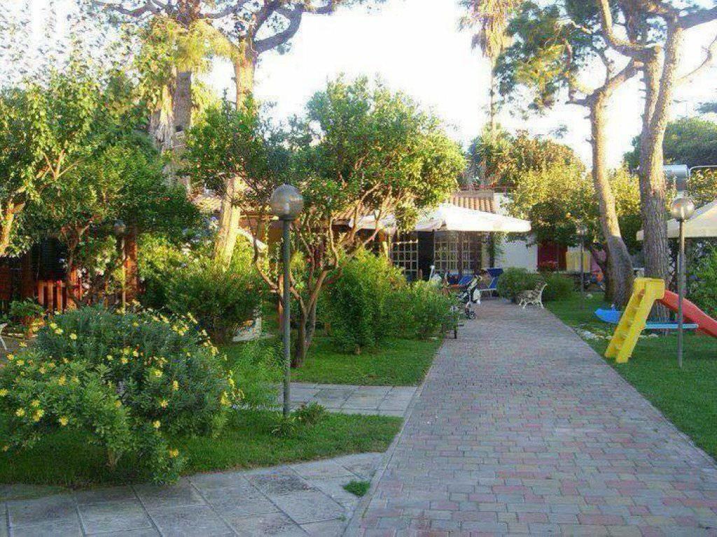 Casina Delle Arti Bed & Breakfast San Cataldo  Dış mekan fotoğraf